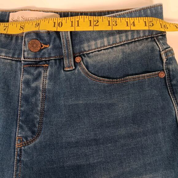 Soft Surroundings Blue Shorts Denim Pull Up Faux Zipper Size Medium 5 pocket - Picture 9 of 16